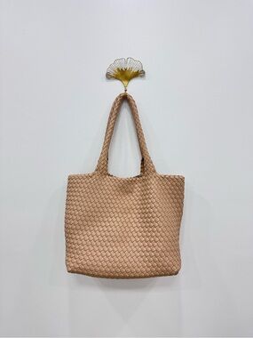Target Woven Vegan Leather Handbag magnetic closure beige neutral purse travel